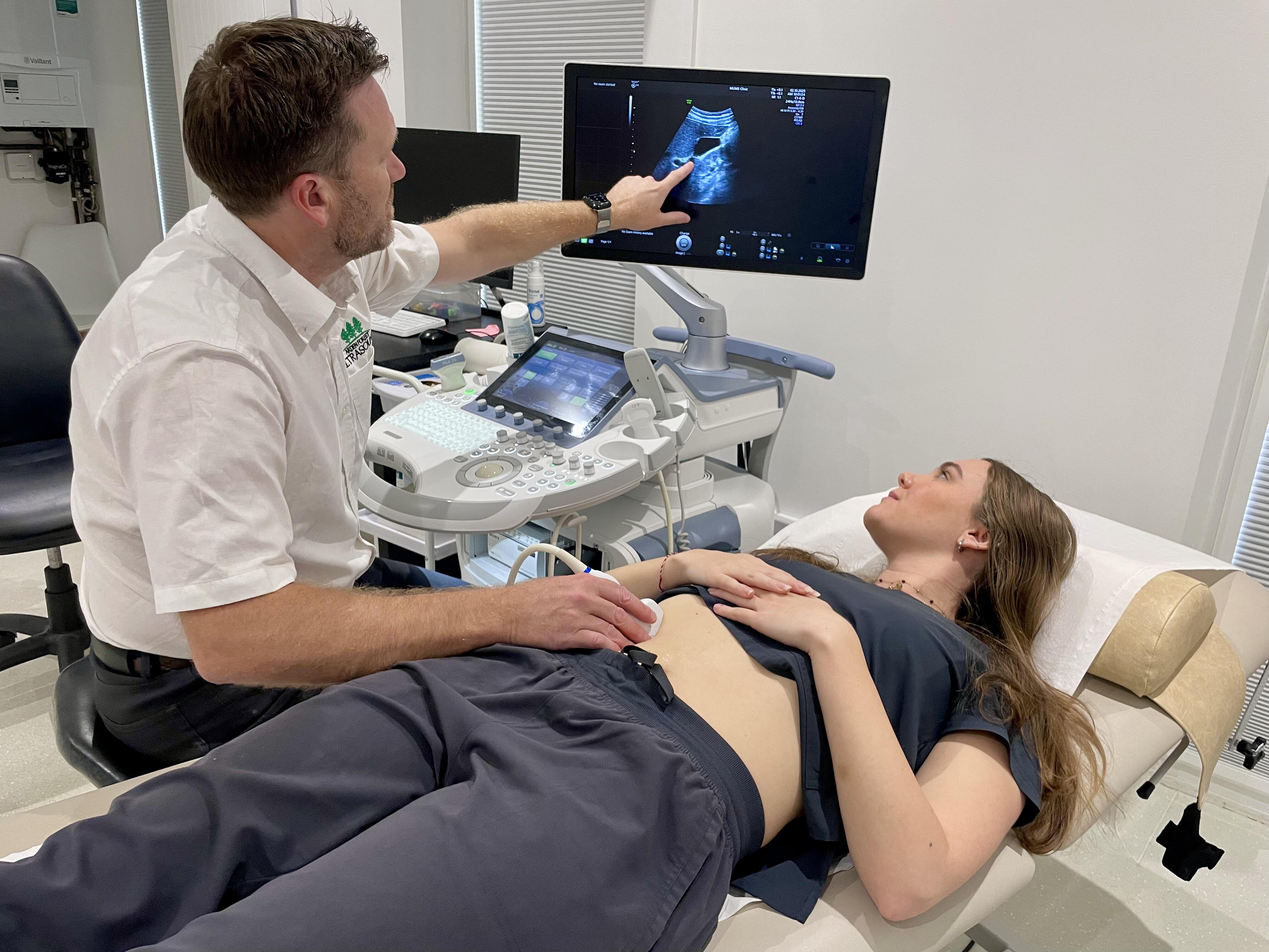 Private Full Abdominal Ultrasound Scans for Men and Women