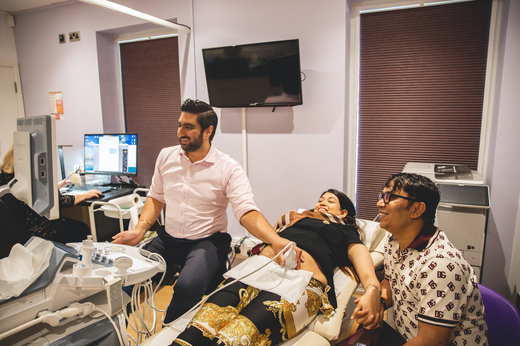 private-antenatal-ultrasound-scans-births-mums-clinic-solihull